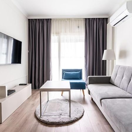 Chic & Luxury Apartment By Mennica Residence ワルシャワ エクステリア 写真