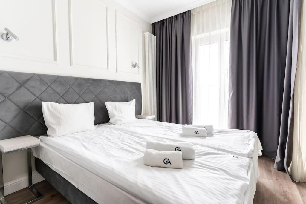 Chic & Luxury Apartment By Mennica Residence ワルシャワ エクステリア 写真